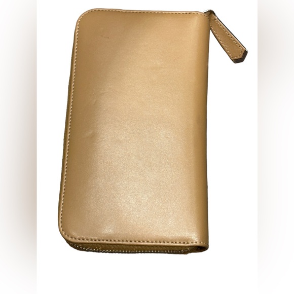 Authentic Pre-loved Fendi Wallet  Rainbow Studs - Picture 7 of 7